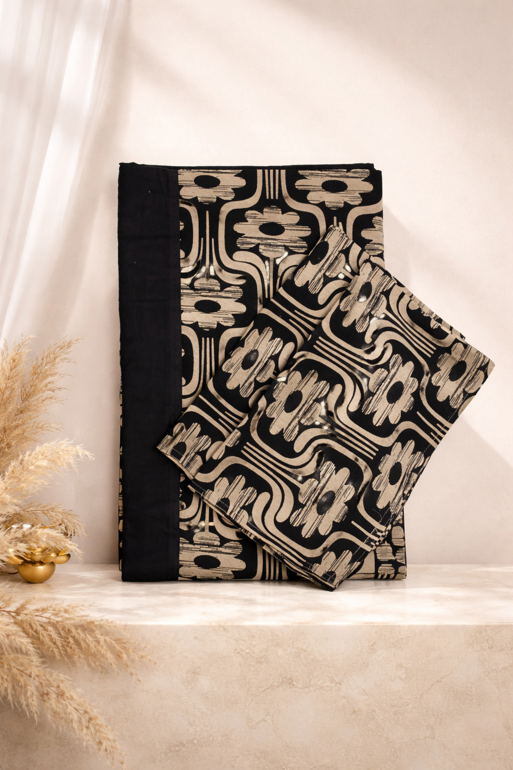 Queen size Bedsheet Handloom Pure Cotton Queen size Bedsheet with 2 pillow covers