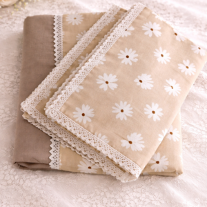 pure cotton king size lace attached boarder bedsheet with 2 pillow covers