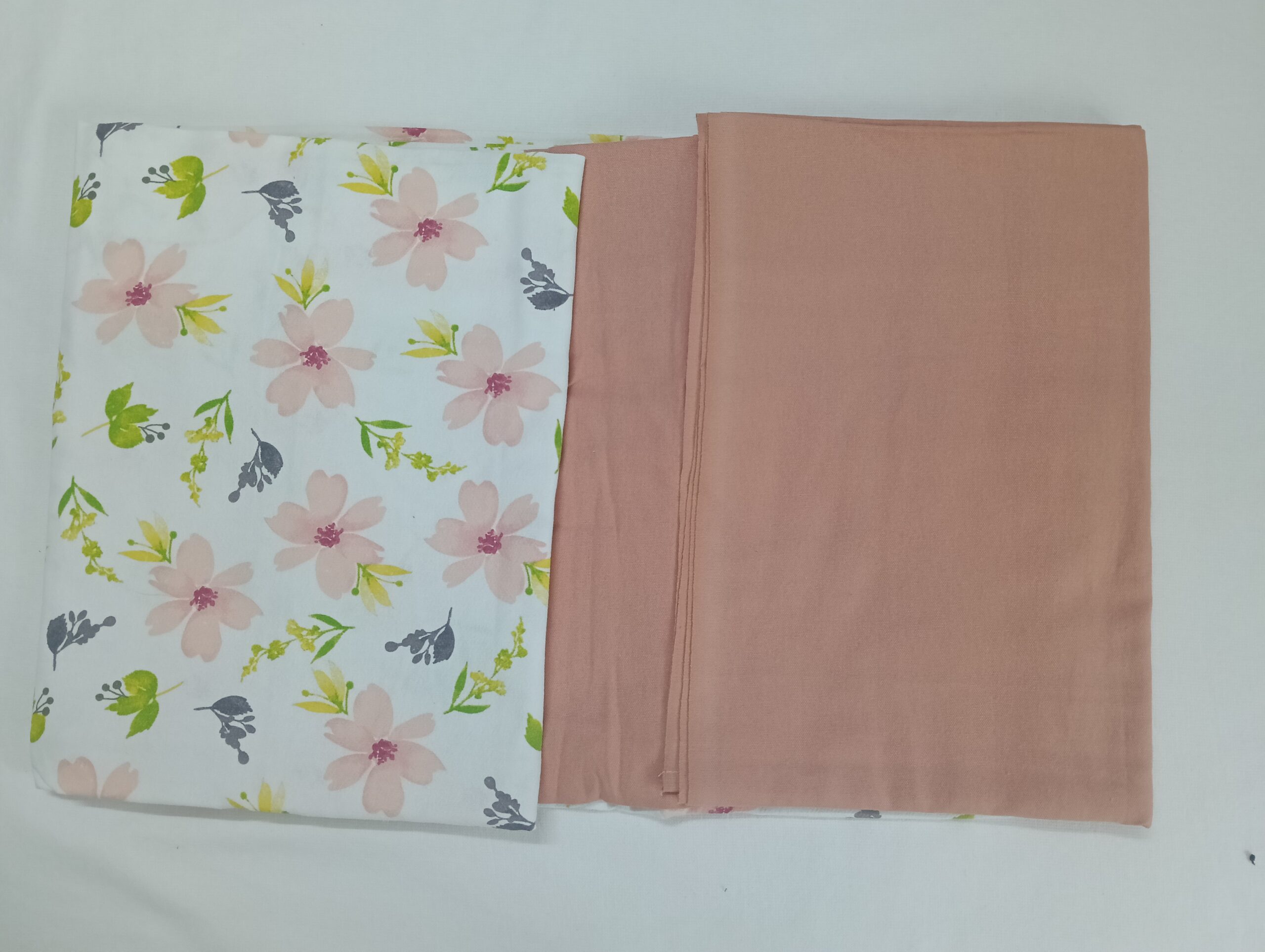pure cotton queen size boarder bedsheet with 2 pillow covers pure cotton queen size boarder bedsheet with 2 pillow covers