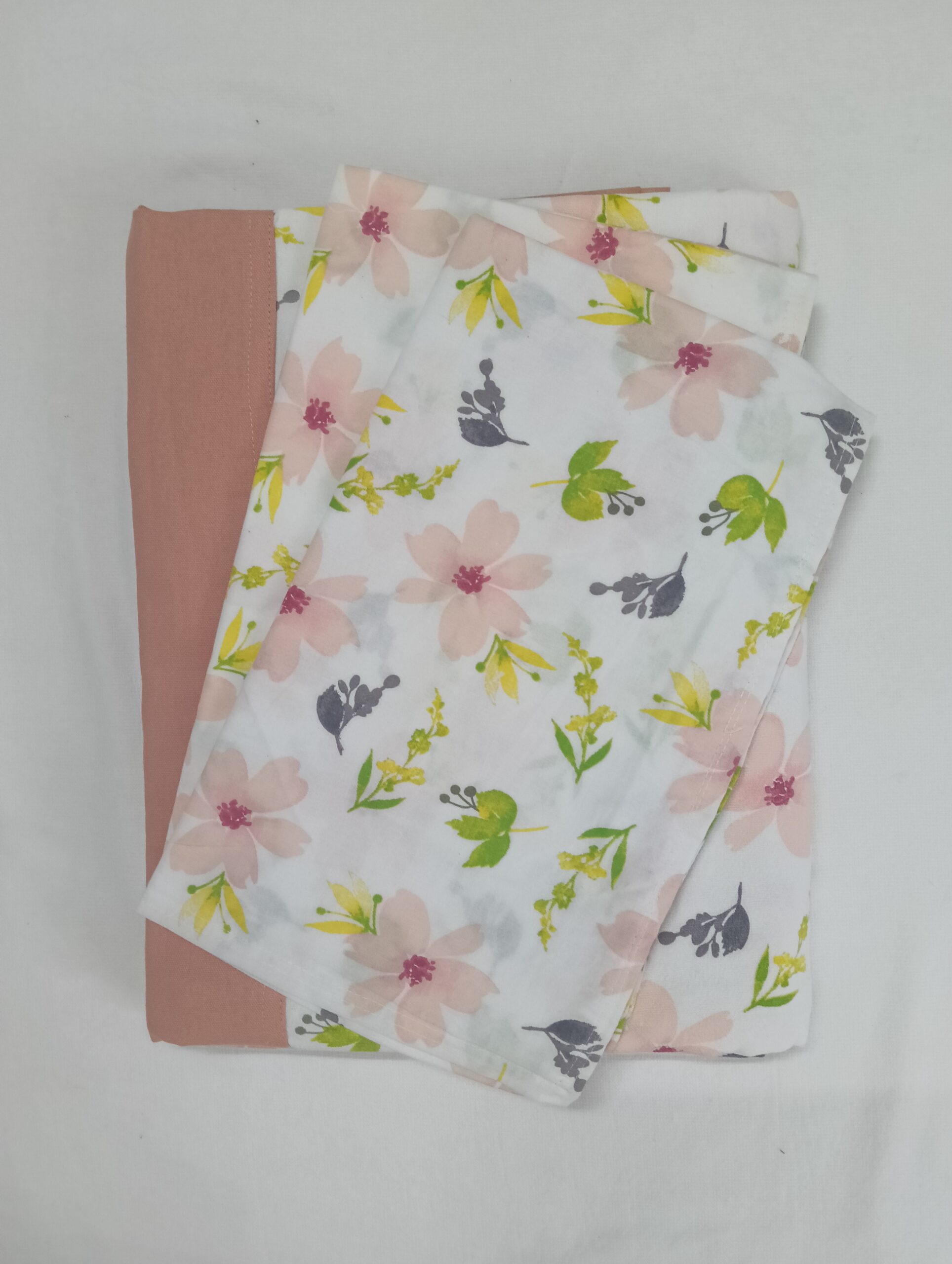 pure cotton queen size boarder bedsheet with 2 pillow covers pure cotton queen size boarder bedsheet with 2 pillow covers